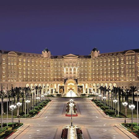 The Ritz-Carlton, Riyadh Exterior photo The Ritz-Carlton, Abu Dhabi, United Arab Emirates