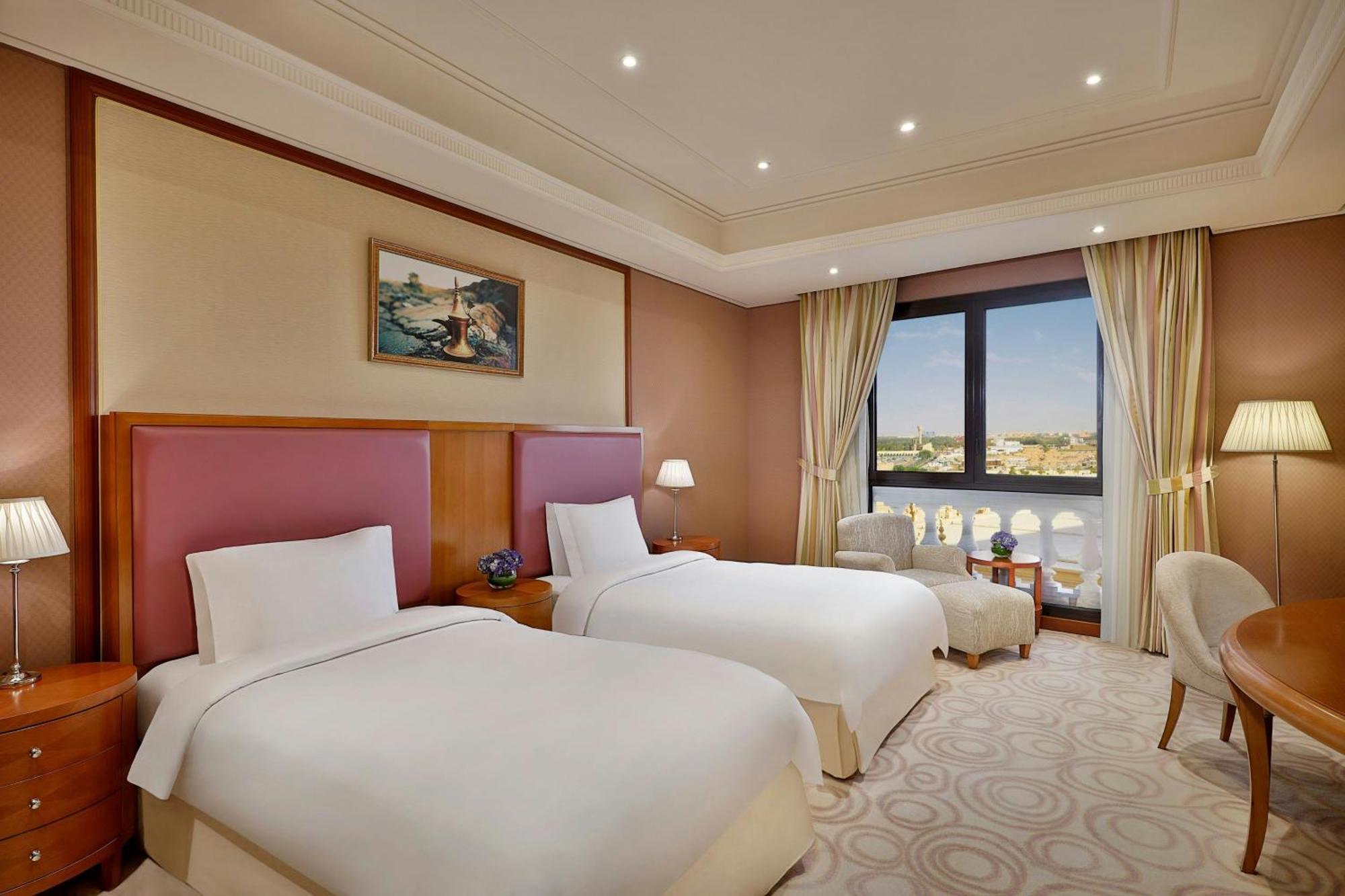 The Ritz-Carlton, Riyadh Exterior photo Deluxe Room