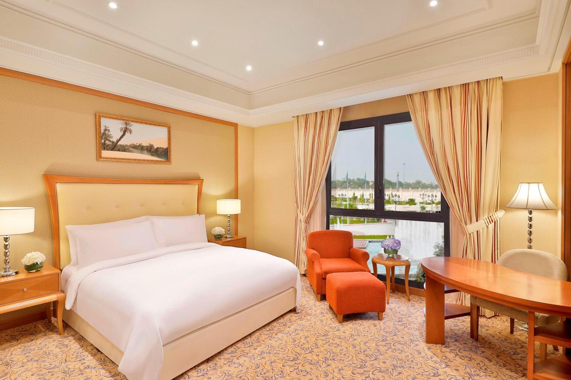 The Ritz-Carlton, Riyadh Exterior photo A room at the hotel