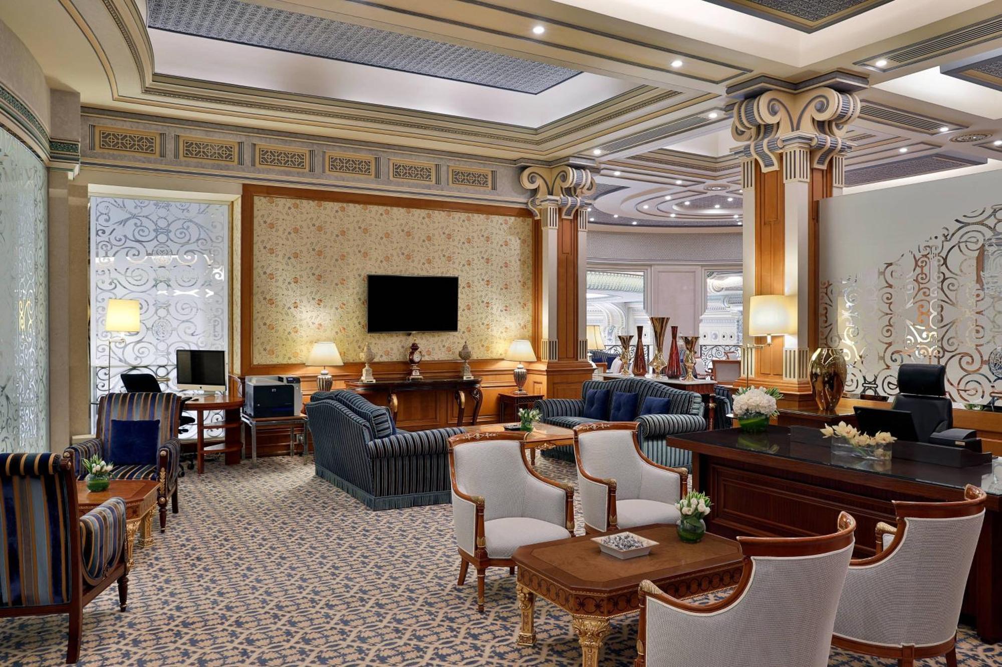 The Ritz-Carlton, Riyadh Exterior photo The lobby of the hotel