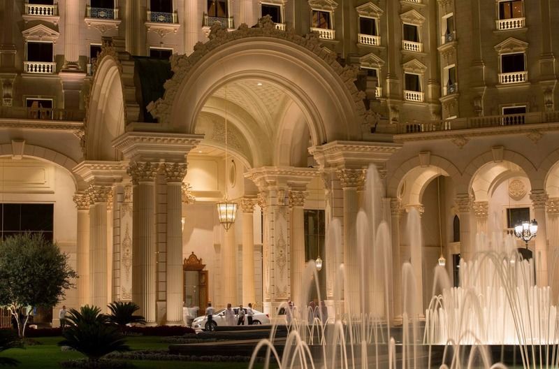 The Ritz-Carlton, Riyadh Exterior photo The Emirates Palace