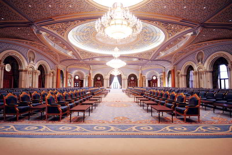 The Ritz-Carlton, Riyadh Exterior photo The Shura Council