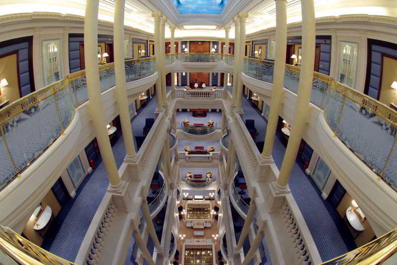 The Ritz-Carlton, Riyadh Exterior photo The interior of the hotel